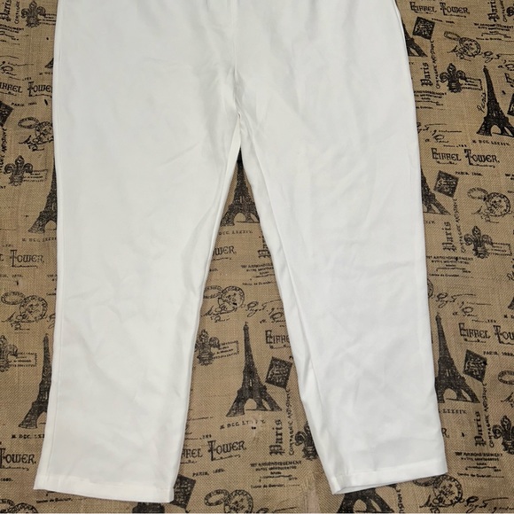 Prettylittlething NWT! Plus White Tailored Fitted Trousers Pant Size 18 - Picture 4 of 12